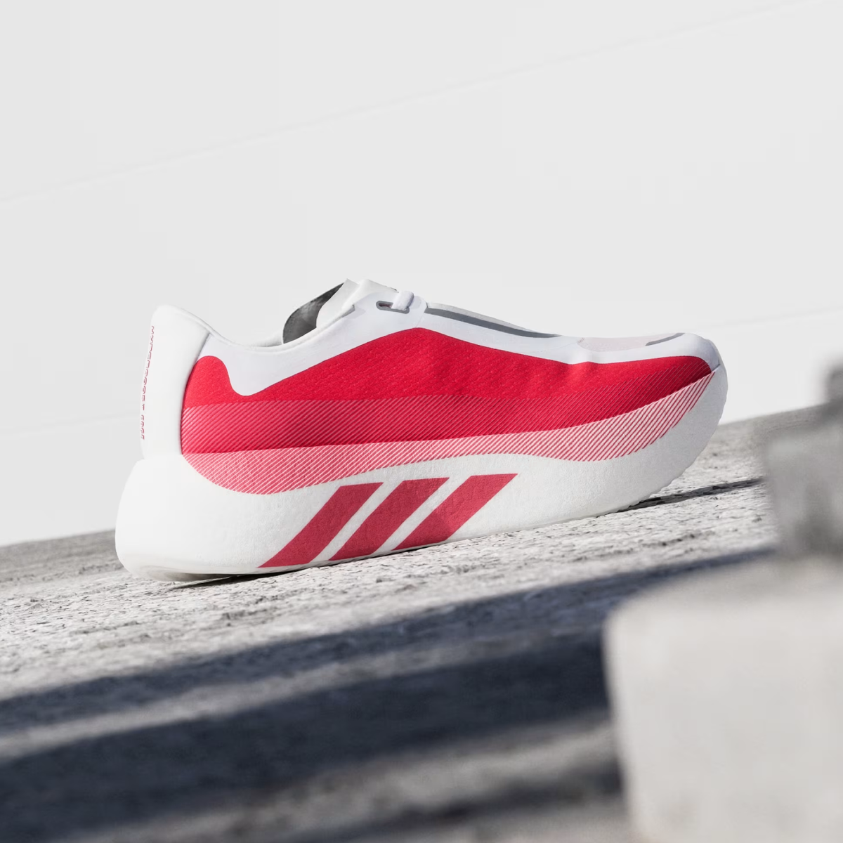 ADIDAS Hyperboost Edge running